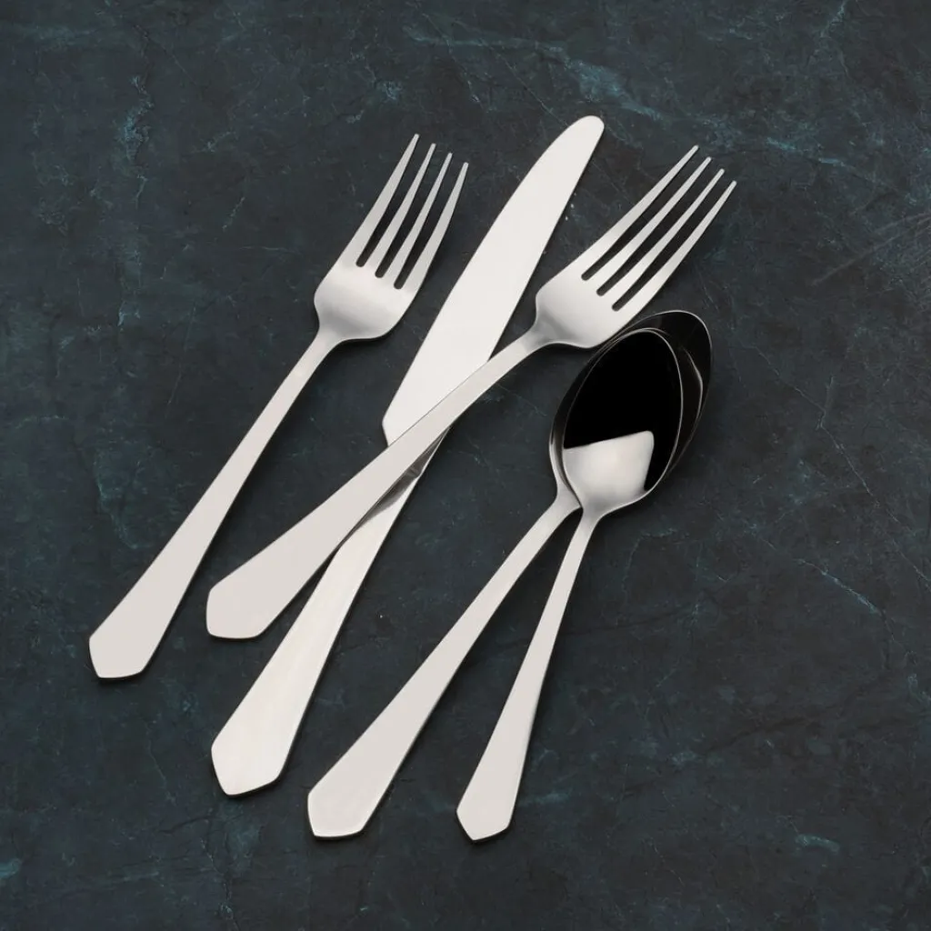 Sets|Gourmet Basics® Almond 20 Piece Flatware Set, Service for 4