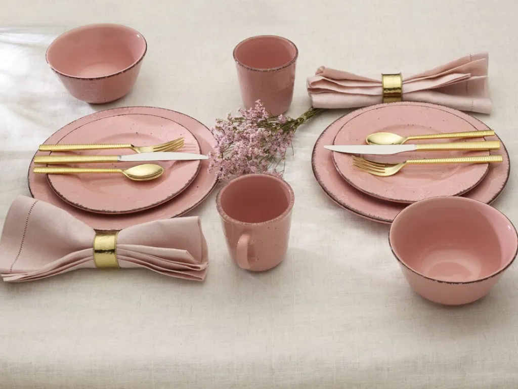 Dinnerware Service For 4|Pfaltzgraff® Flamingo Pink 16 Piece Dinnerware Set, Service for 4