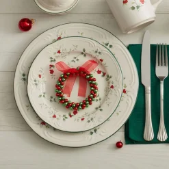 Dinner Plates|Pfaltzgraff® Winterberry® Set of 4 Dinner Plates